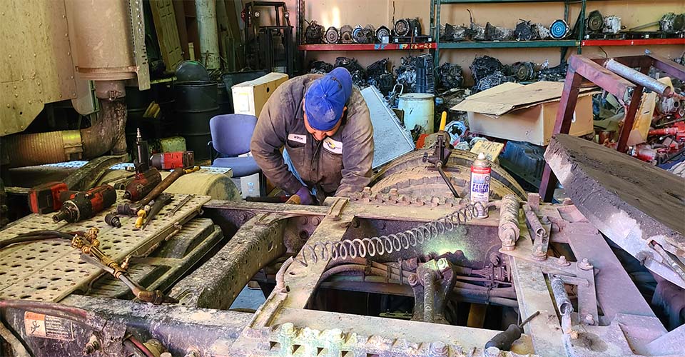 Semi-Truck Bushing Wear and Suspension Repair